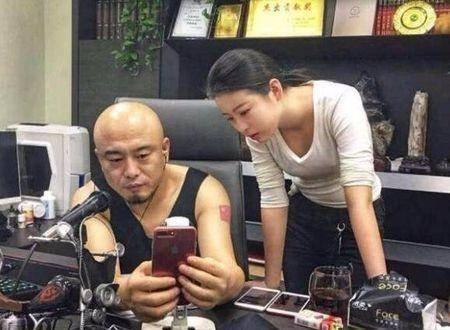 快手网红吃瓜爆料黑料,吃瓜爆料背后的黑料风云