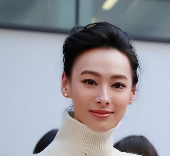 长脸女明星网红,颜值与才华并存的网络新宠